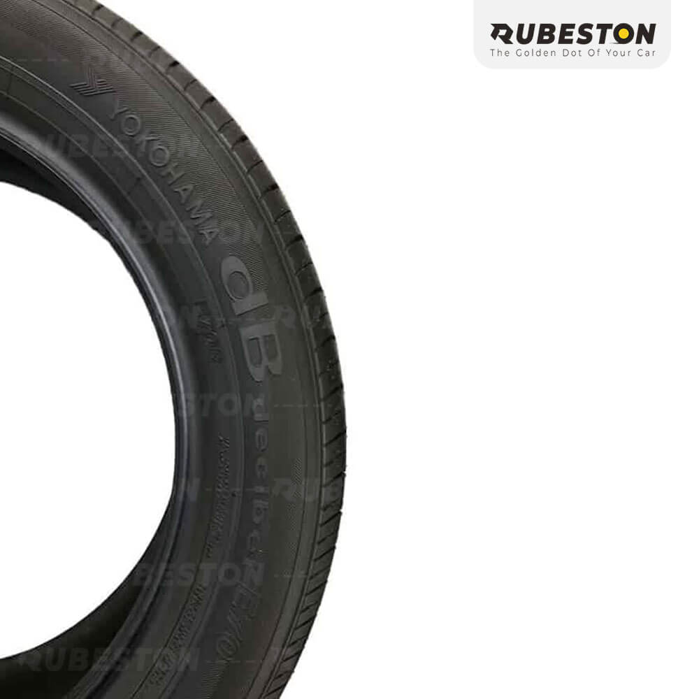 لاستیک یوکوهاما - سایز 215/55R17 - مدل DB E70B