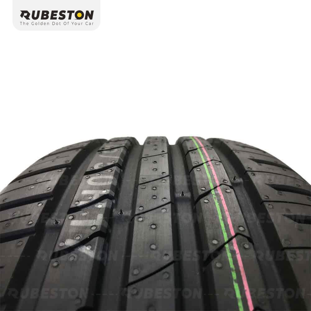 لاستیک کومهو - سایز 215/50R17 - مدل HS51