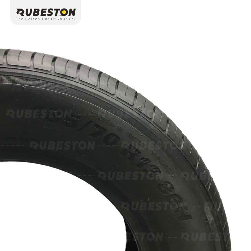 لاستیک کومهو - سایز 175/70R13 - مدل HS11